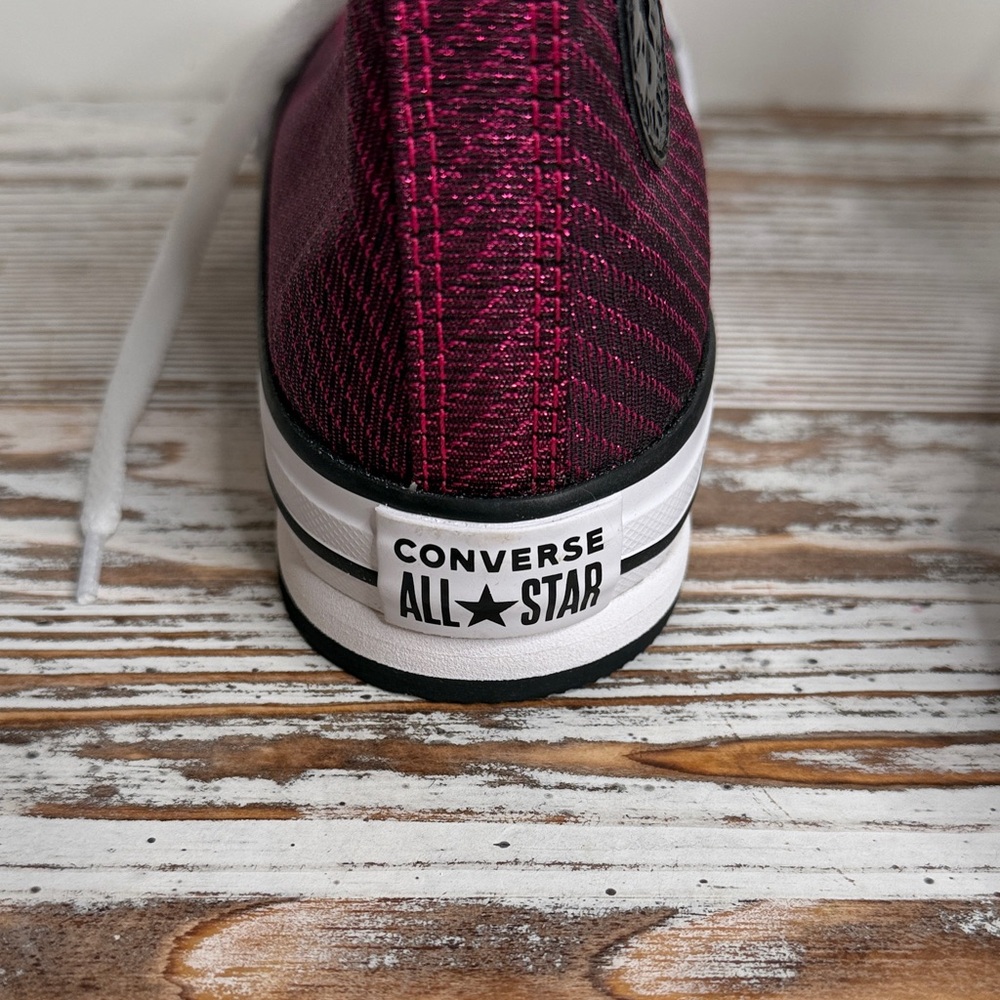 Converse Kids' Magenta High-Top Sneakers NEW with out tags - Picture 4 of 9